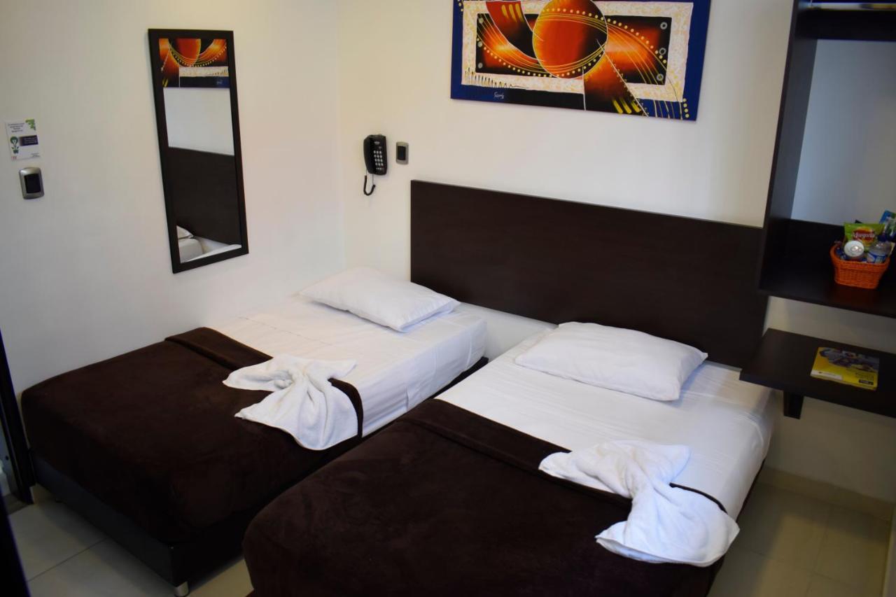 Hotel Golden Suite Pereira Exterior foto