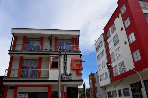 Hotel Golden Suite Pereira Exterior foto